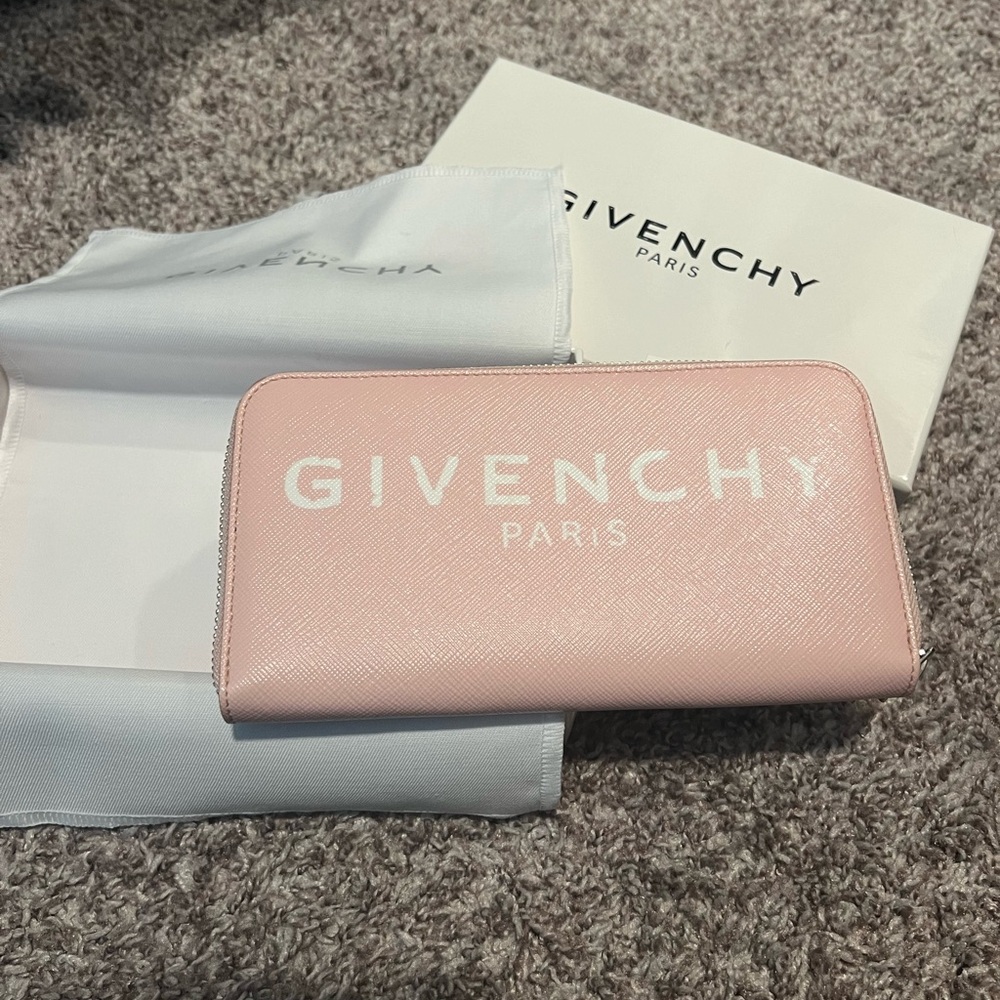 Givenchy Logo Zip Wallet